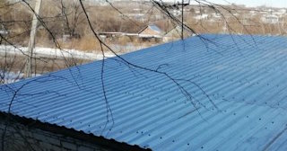 Демонтаж поликарбоната с крыши в Новошахтинске - услуги по доступной цене от 633 рублей